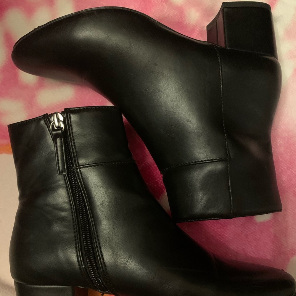 Black boots